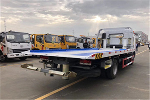 元宝汽车救援补胎