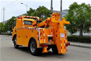 元宝高速路拖车费